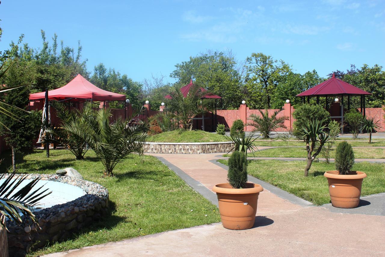Black Sea Hotel Батуми Екстериор снимка