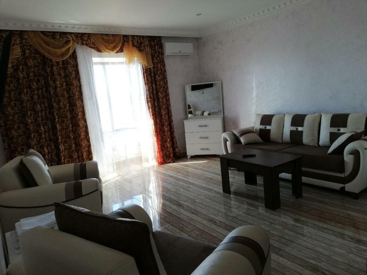 Black Sea Hotel Батуми Екстериор снимка